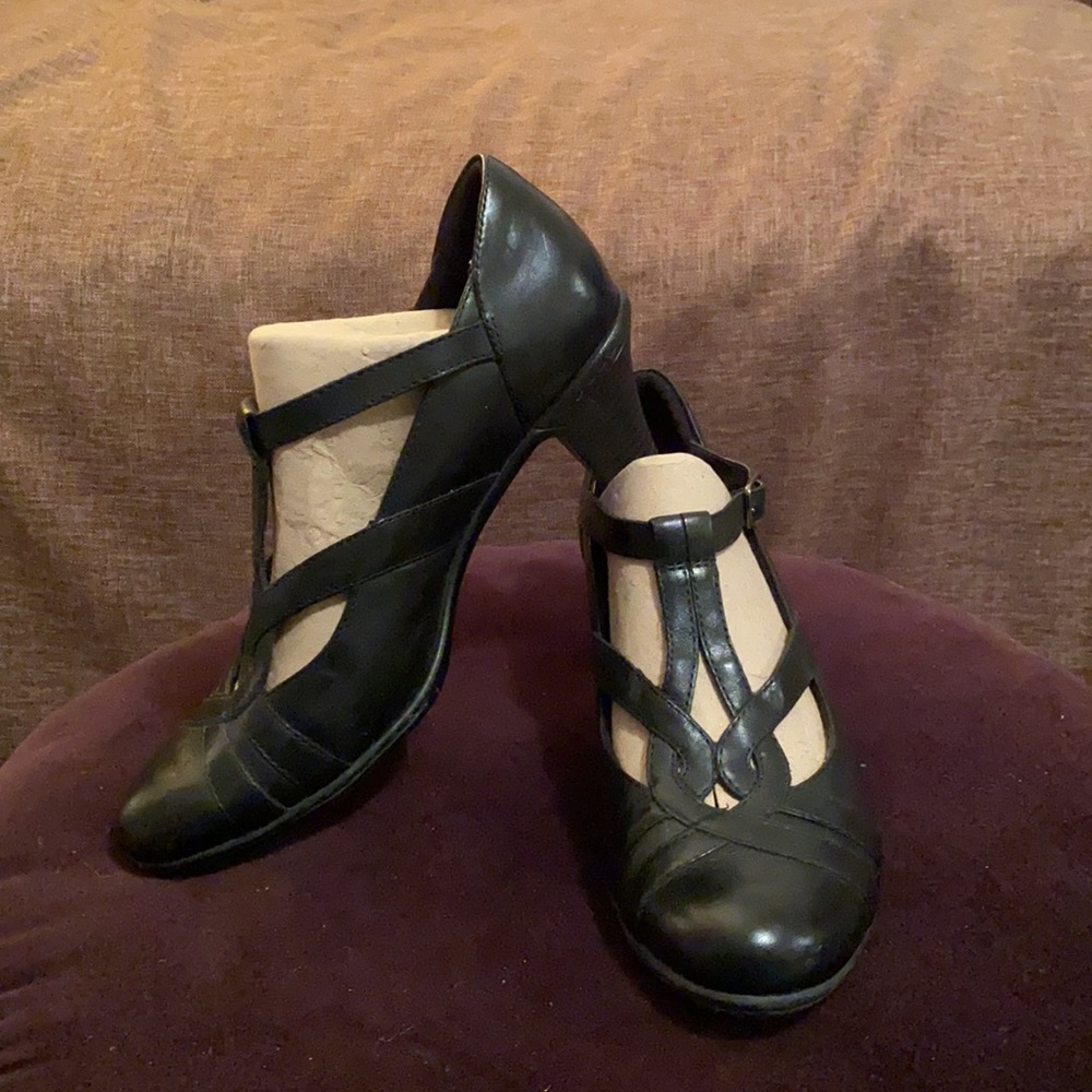 Rockport Cobb Hill Heeled T-strap Mary Jane Size 9